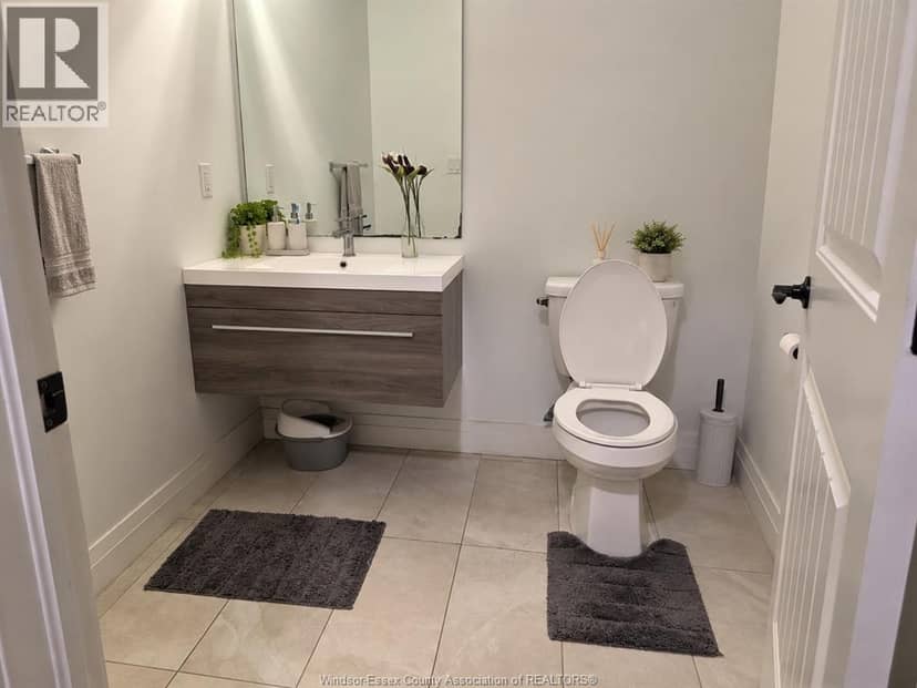 109 Kingsbridge Drive — photo 16 of 34