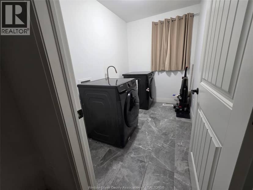 109 Kingsbridge Drive — photo 23 of 34