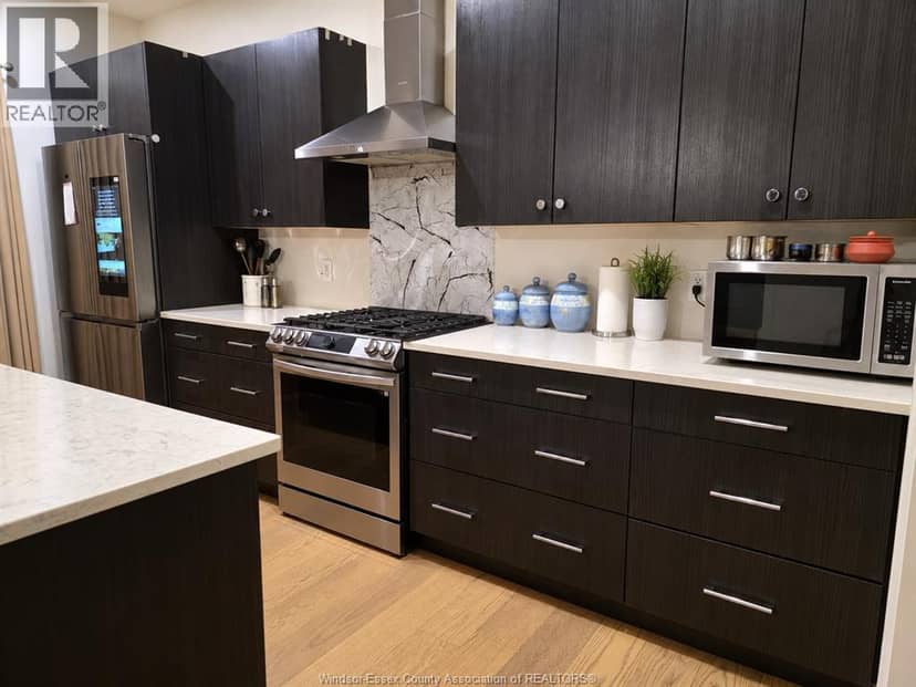 109 Kingsbridge Drive — photo 26 of 34