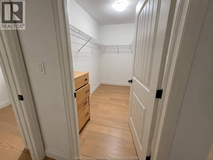 109 Kingsbridge Drive — photo 31 of 34