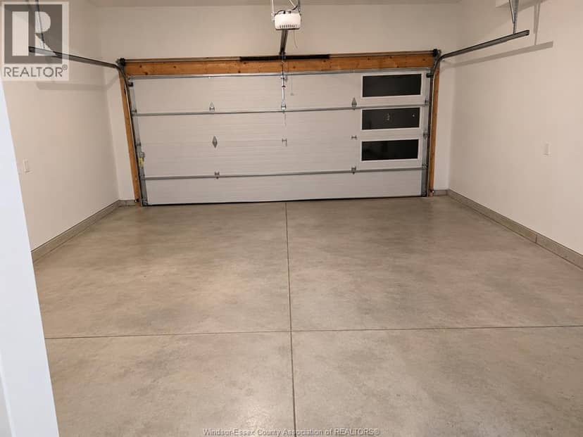 109 Kingsbridge Drive — photo 32 of 34