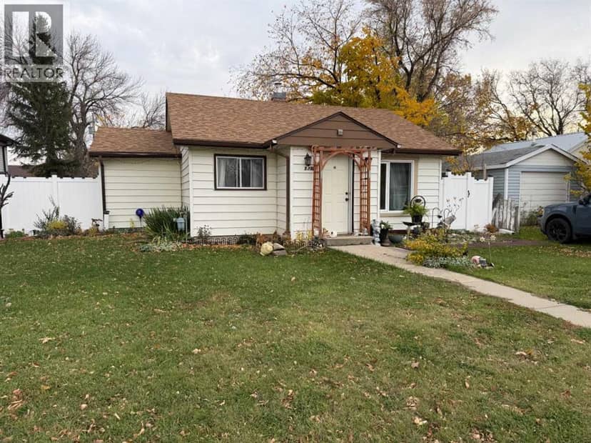 5218 42 Avenue S, Taber