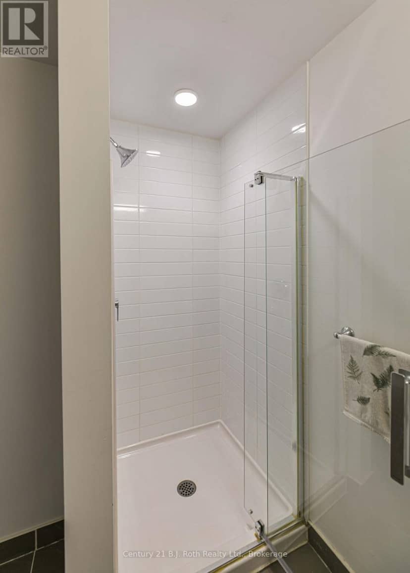 Suite 206 - 40 Horseshoe Boulevard — photo 19 of 37