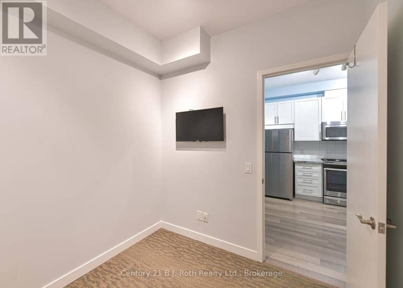 Suite 206 - 40 Horseshoe Boulevard — photo 21 of 37