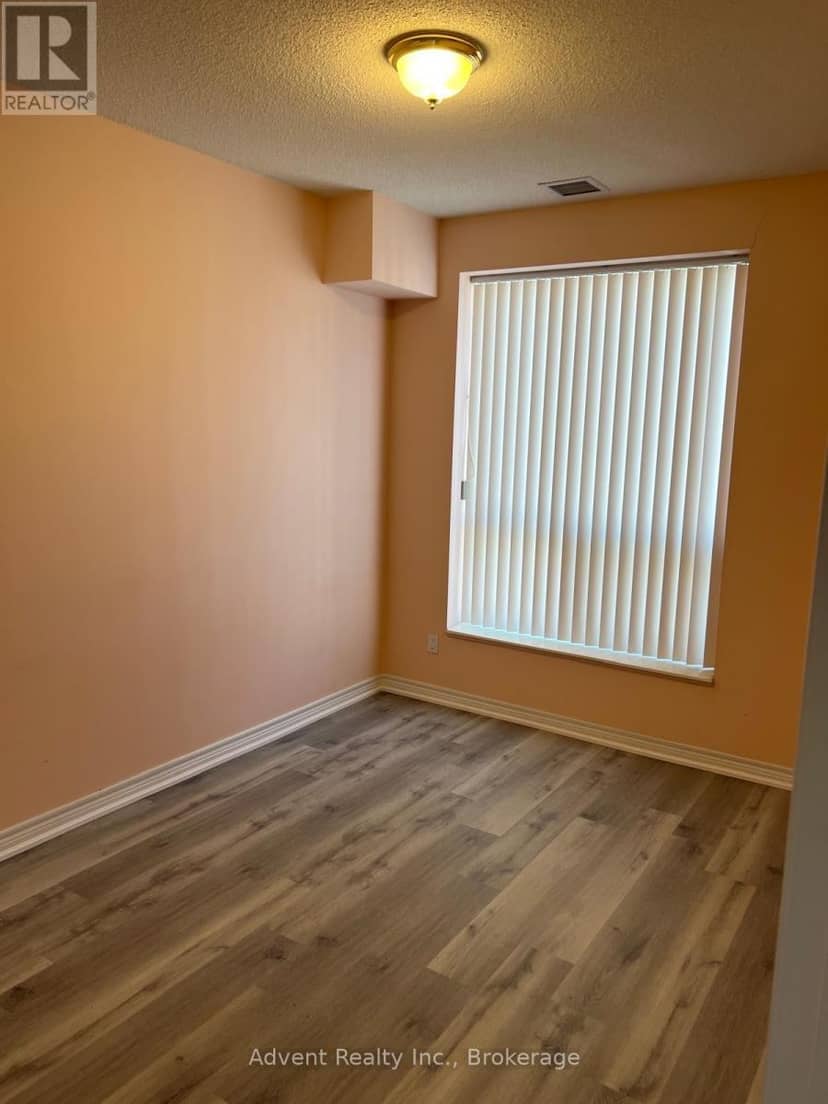 1107 - 152 St Patrick Street — photo 10 of 11