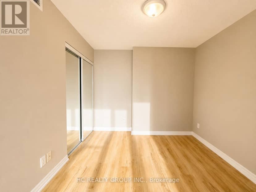 1811 - 2015 Sheppard Avenue E — photo 9 of 20