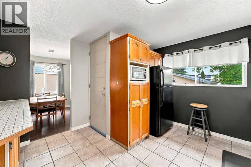 12 Anders Street — photo 13 of 33