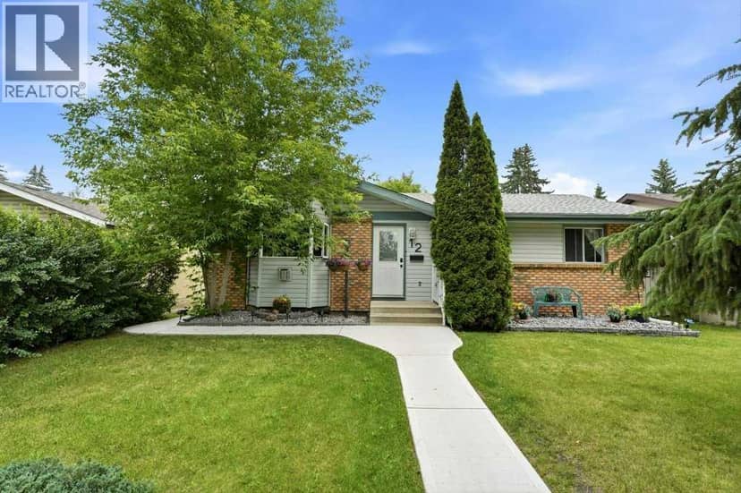 12 Anders Street, Red Deer, photo 2