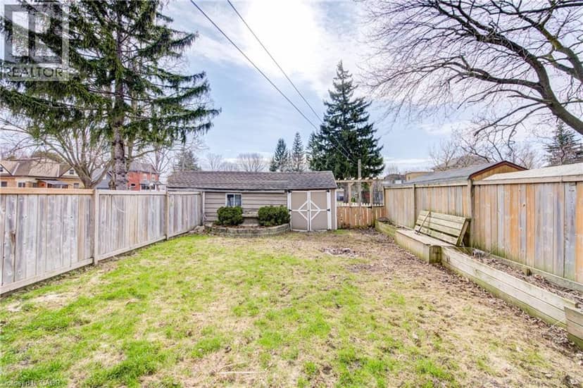 137 WELLINGTON Street — photo 31 of 38