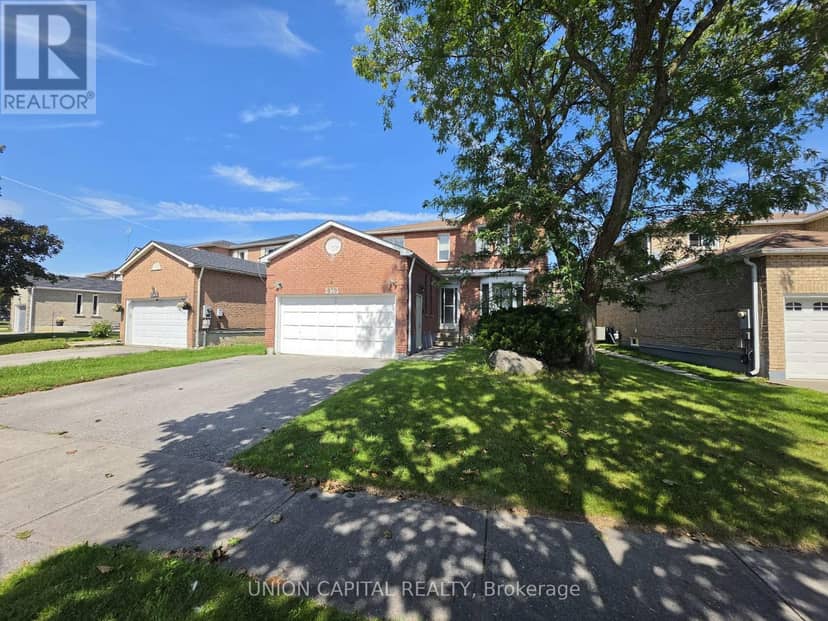 2363 Strathmore Crescent — photo 1 of 35