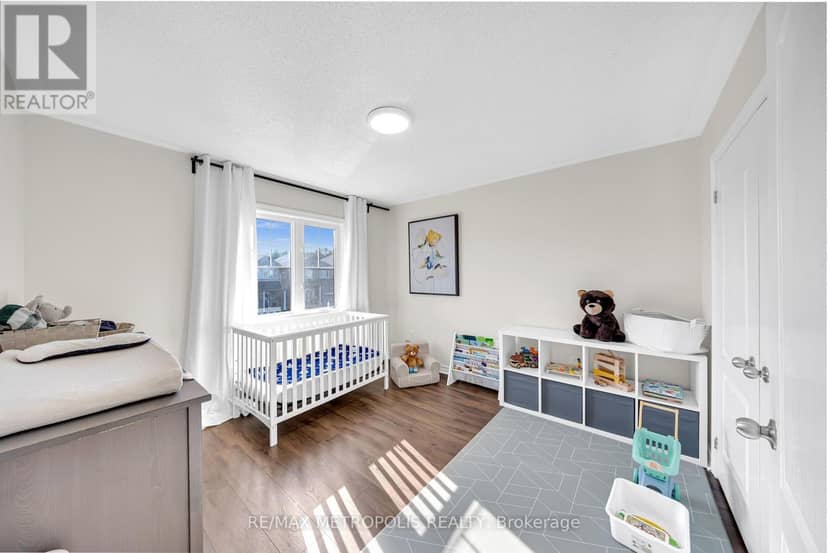 23 Gordon Cowling Street — photo 17 of 33