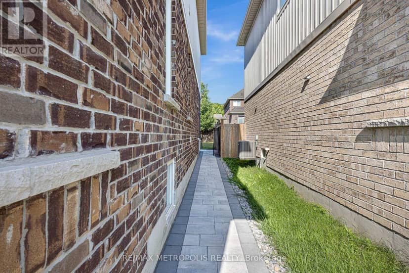 23 Gordon Cowling Street — photo 20 of 33