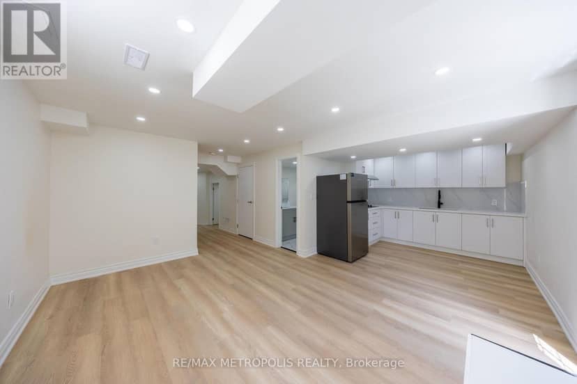 23 Gordon Cowling Street — photo 22 of 33