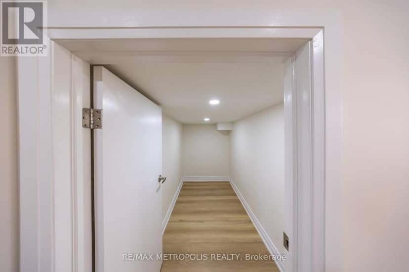 23 Gordon Cowling Street — photo 28 of 33