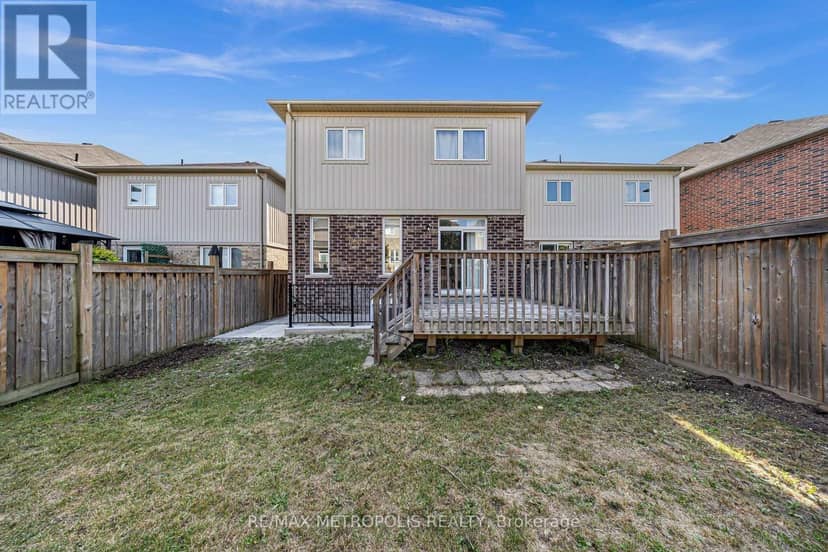 23 Gordon Cowling Street — photo 33 of 33