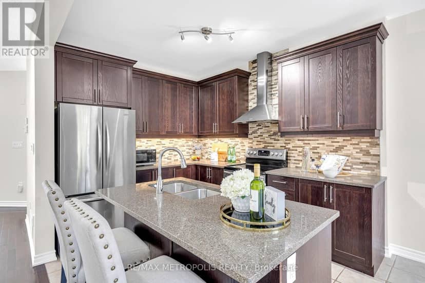 23 Gordon Cowling Street — photo 7 of 33