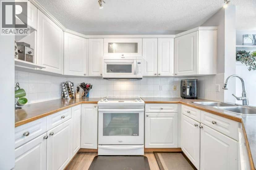 58 Rocky Ridge Green NW, Calgary, photo 6