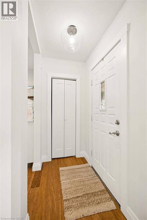 113 ADELAIDE Street — photo 10 of 38