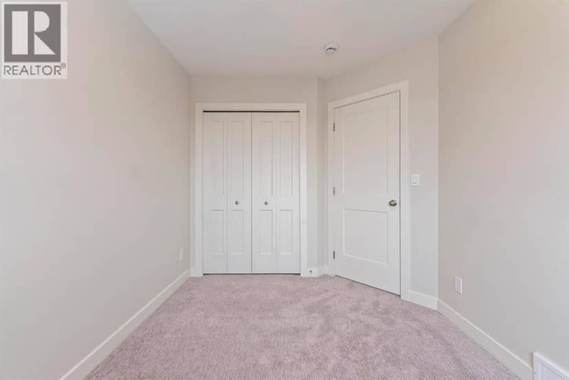 7311B 44B Avenue — photo 16 of 22