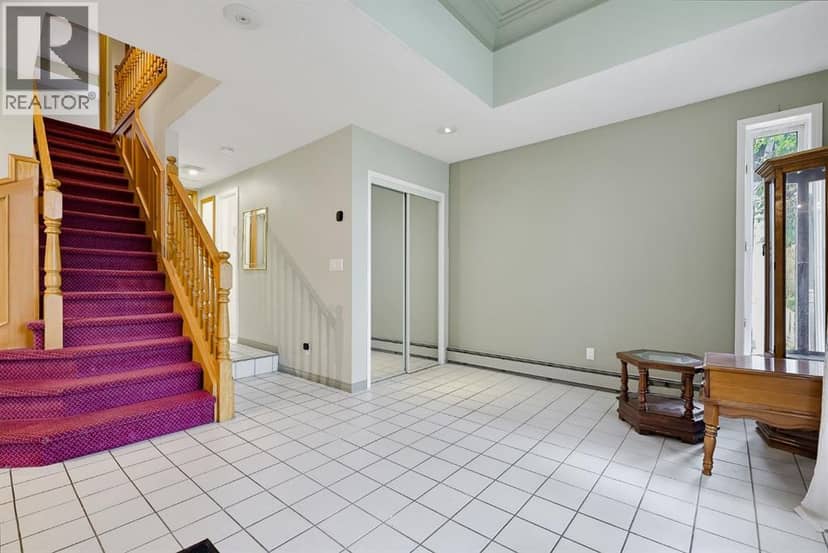 529 18 Avenue NW, Calgary, photo 4