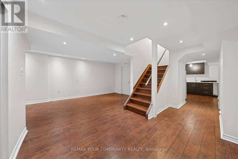 102 Edmund Seager Drive — photo 38 of 40