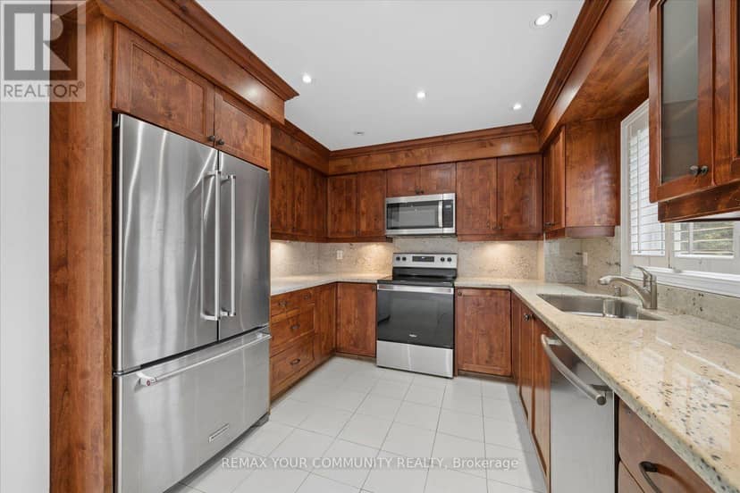 102 Edmund Seager Drive, Vaughan, photo 8