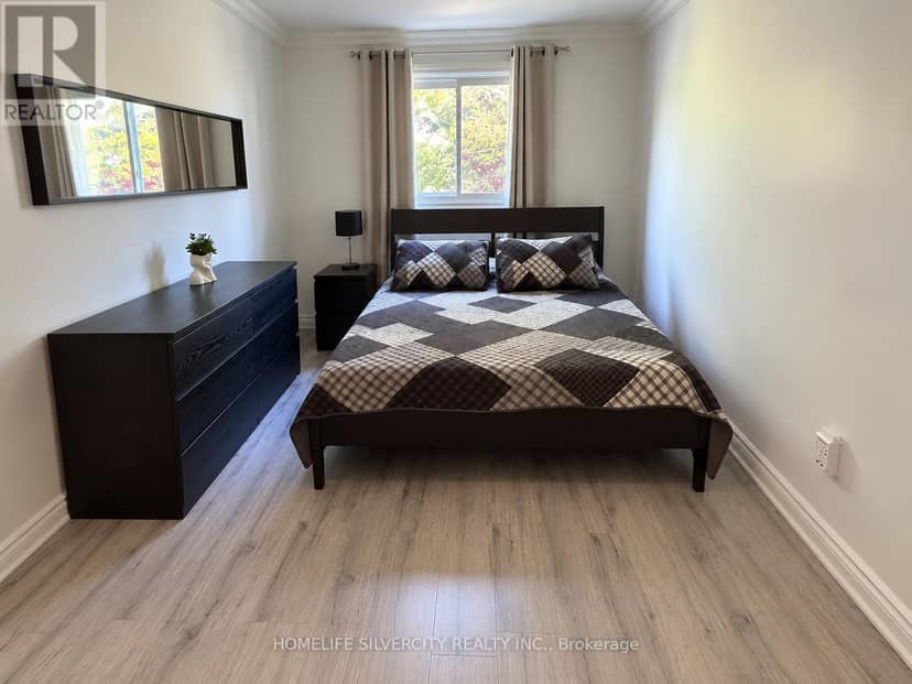 151 Thoms Crescent — photo 8 of 16