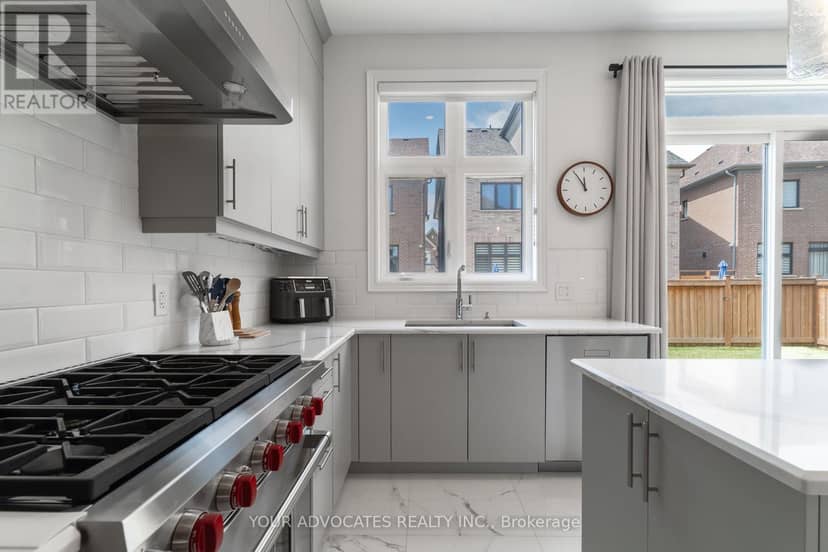 1390 Queens Plate Road — photo 18 of 40