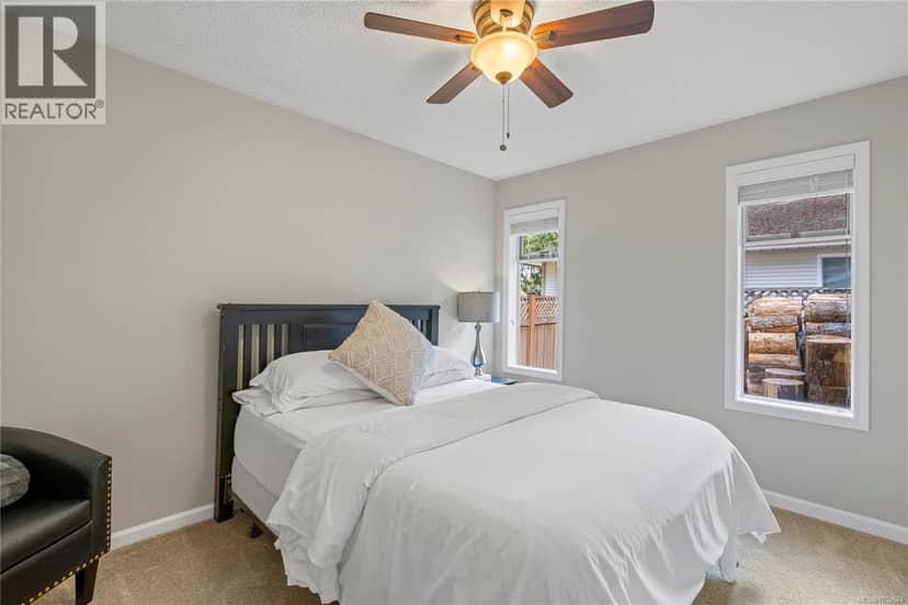 1170 Clubhouse Dr — photo 23 of 40