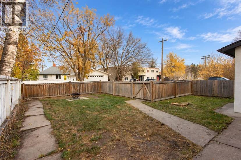 4618 49 Street — photo 14 of 16