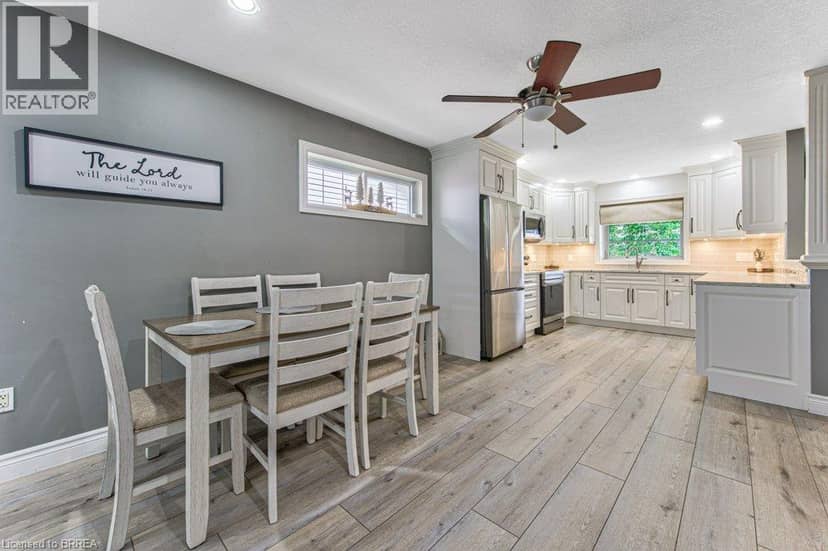 423 POLDON Drive — photo 12 of 40