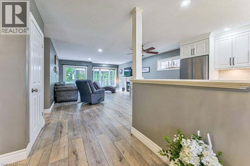 423 POLDON Drive, Norwich, photo 8