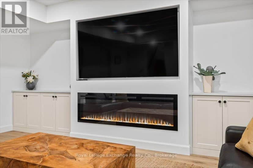 956 Bogdanovic Way — photo 29 of 40