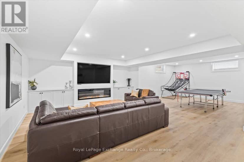 956 Bogdanovic Way — photo 28 of 40