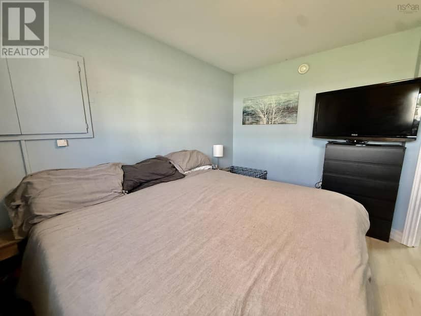 12 Shamrock Court — photo 17 of 31
