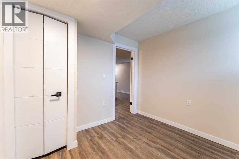 206 Saratoga Close NE — photo 24 of 40