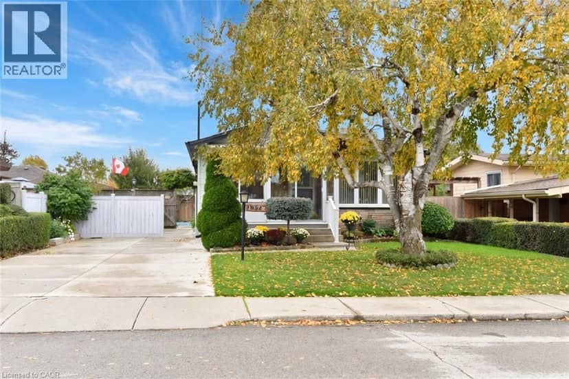 137 FIELDING Crescent, Hamilton, photo 3