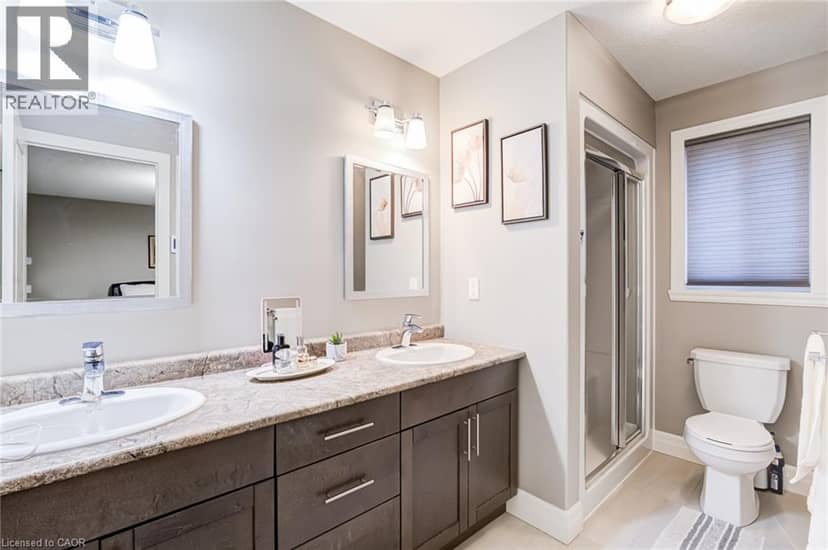 44 LIBERTY Crescent — photo 22 of 40