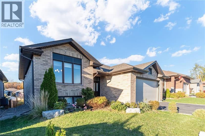44 LIBERTY Crescent, Trenton, photo 3