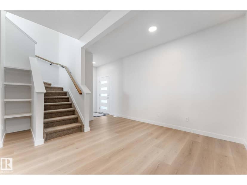 12033 92 ST NW — photo 9 of 40