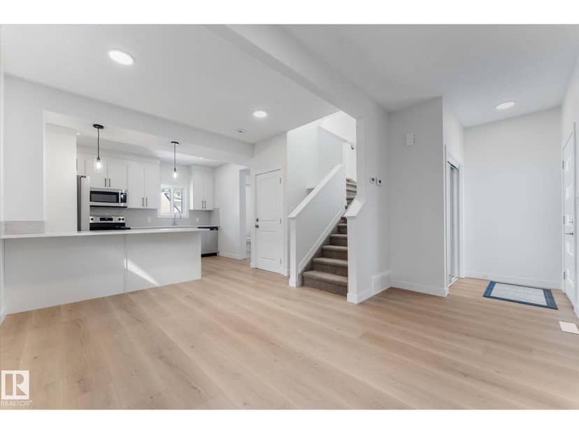 12033 92 ST NW, Edmonton, photo 8
