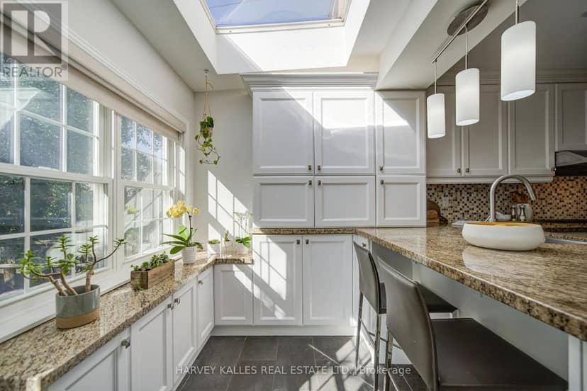 34 Kenwood Avenue — photo 16 of 40