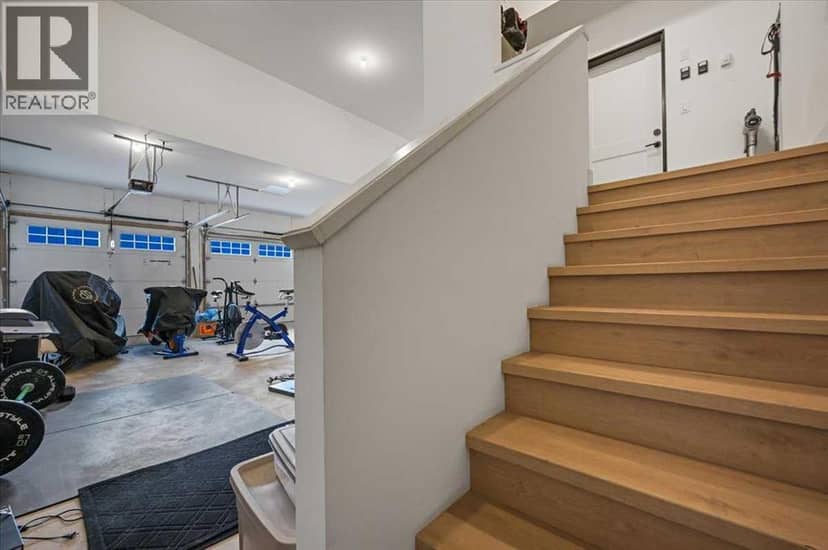 8205 121 Street — photo 27 of 40