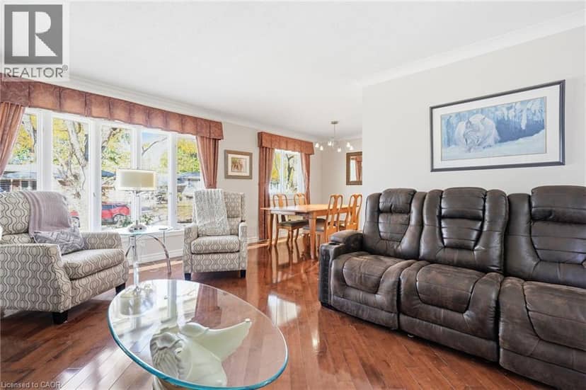 2432 CYPRUS Avenue, Burlington, photo 7