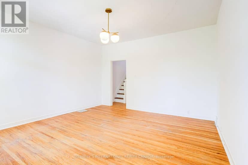 13 Euclid Avenue — photo 16 of 40