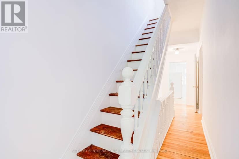 13 Euclid Avenue — photo 18 of 40