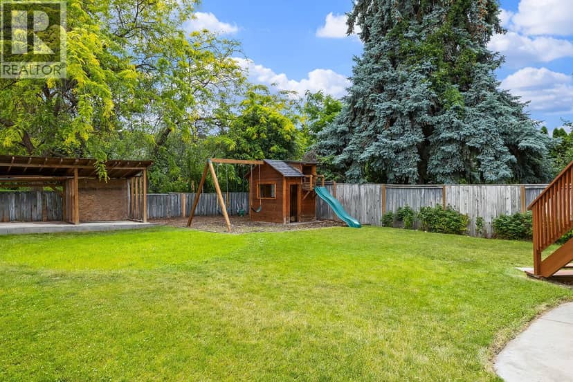 851 Hammer Avenue, Kelowna, photo 7