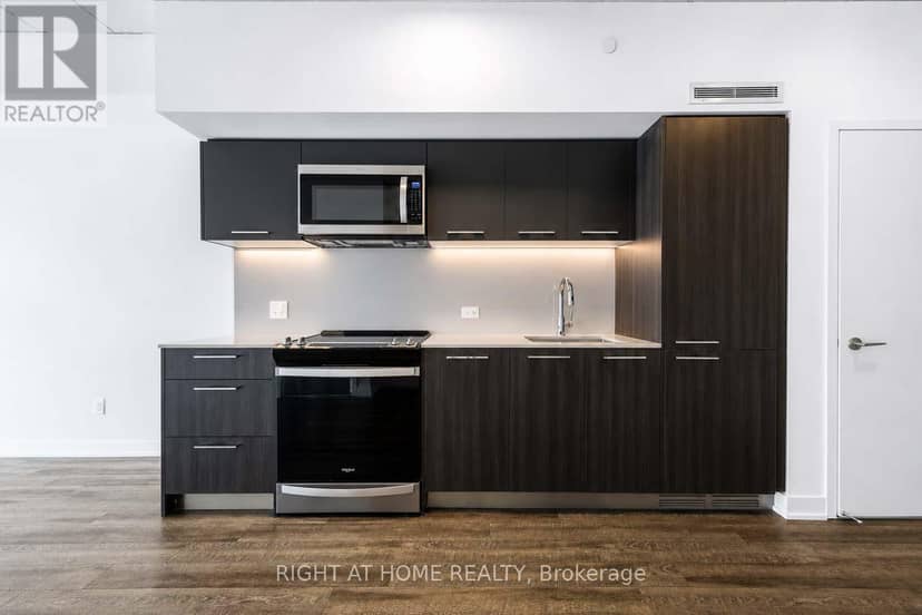 903 - 45 Baseball Place — photo 9 of 26