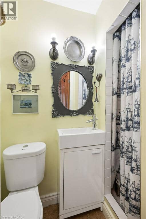 212 QUEEN ST E Street — photo 22 of 40