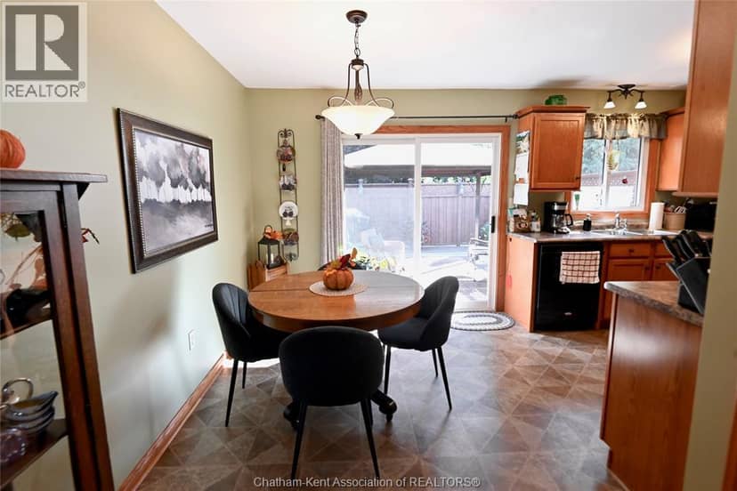 15 Hillsdale Avenue — photo 9 of 40